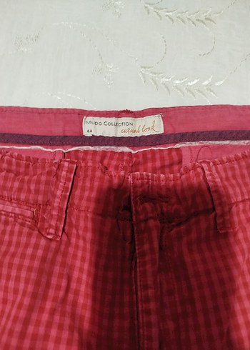 Kırmızı Parlak Düğmeli Erkek Mini Şort - Görsel 3