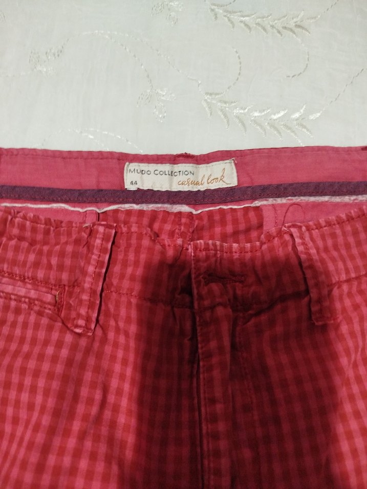 Kırmızı Parlak Düğmeli Erkek Mini Şort - Görsel 3