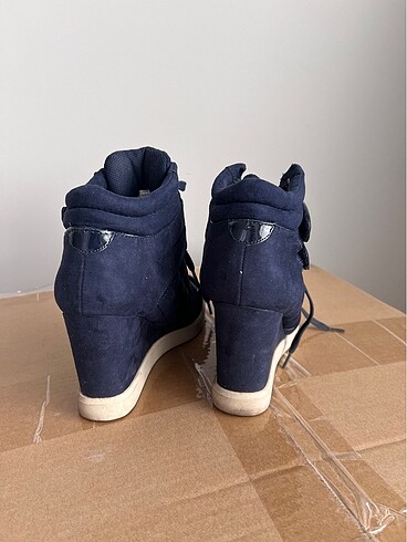 37 Beden Stradivarius gizli platform topuk sneaker