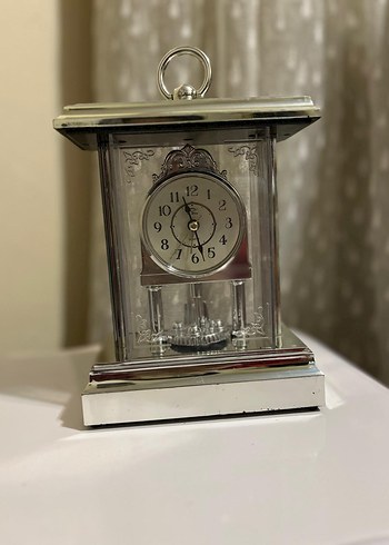 Göz Alıcı Lüks! Şeffaf Kasa Dönen Sarkaçlı (Torsion) Masa Saati - Görsel 3