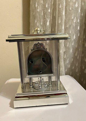 Göz Alıcı Lüks! Şeffaf Kasa Dönen Sarkaçlı (Torsion) Masa Saati - Görsel 4