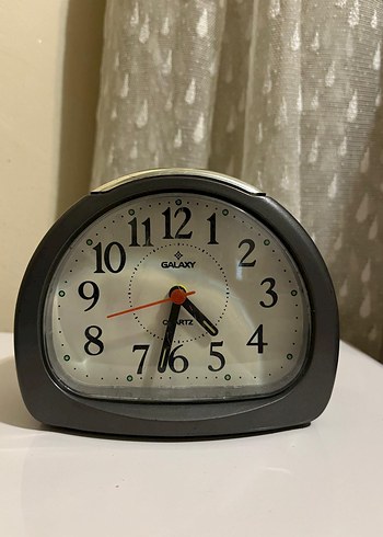  Pratik & Şık GALAXY QUARTZ Komodin Saat (Sessiz Çalışma)  - Görsel 2