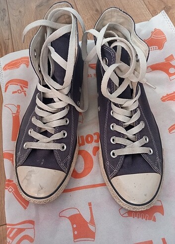 convers orjinal.numara küçük geldiginden satilik