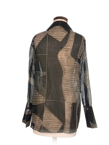 40 Beden Massimo Dutti Bluz %70 İndirimli.