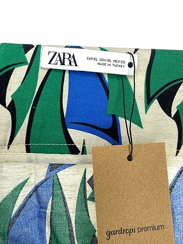 xl Beden çeşitli Renk Zara Mini Şort %70 İndirimli.