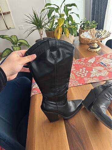 Bershka Kovboy çizme