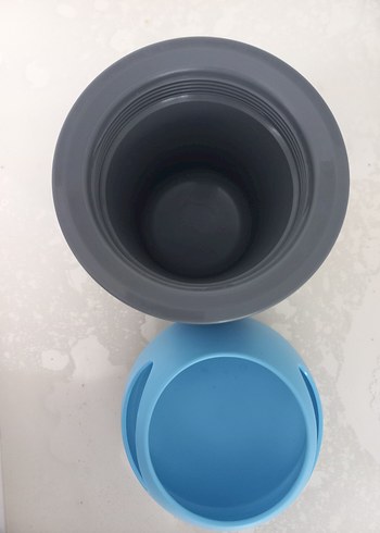 Mavi Kapaklı Gri Tupperware termos - Görsel 2