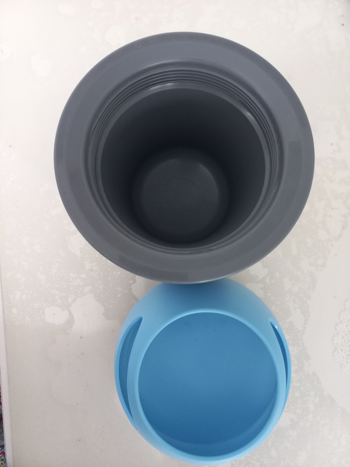 Mavi Kapaklı Gri Tupperware termos - Görsel 2