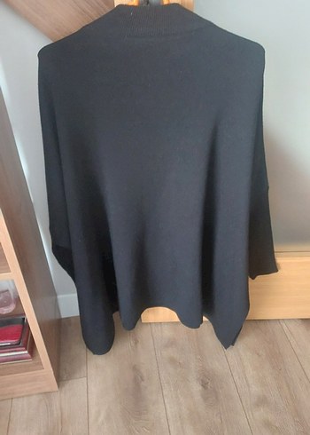 Siyah Boğazlı Kadın Panço - Görsel 4