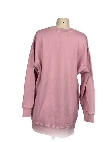 m Beden Bershka Sweatshirt %70 İndirimli.