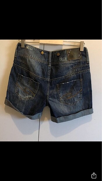 34 Beden Bershka denim şort