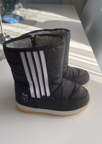 Adidas Siyah Erkek Çocuk bot