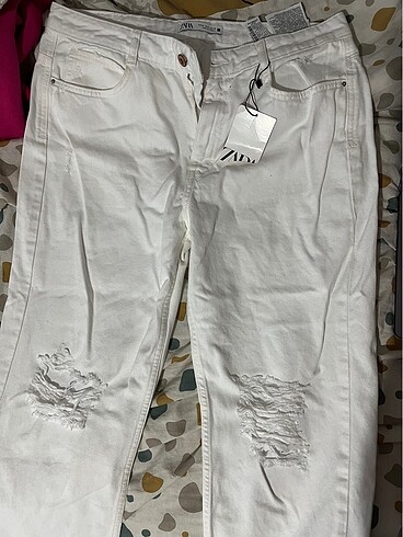 Zara yırtık pantolon