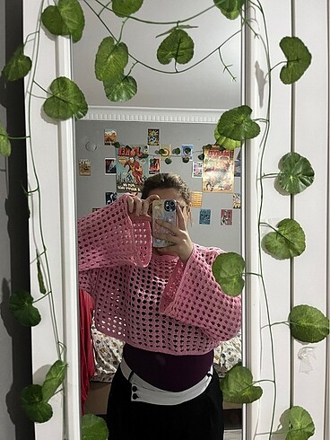 Delikli crop kazak