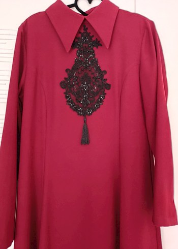 Bordo Uzun Kollu Zincir Detaylı Henna Elbise
