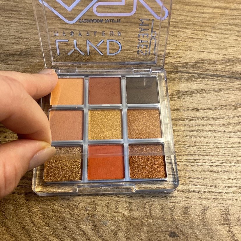 LYKD Çok Renkli Göz Farı Paleti - Görsel 3