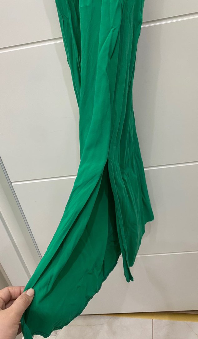 Yeşil V Yakalı Fırfırlı Uzun Elbise - Görsel 4