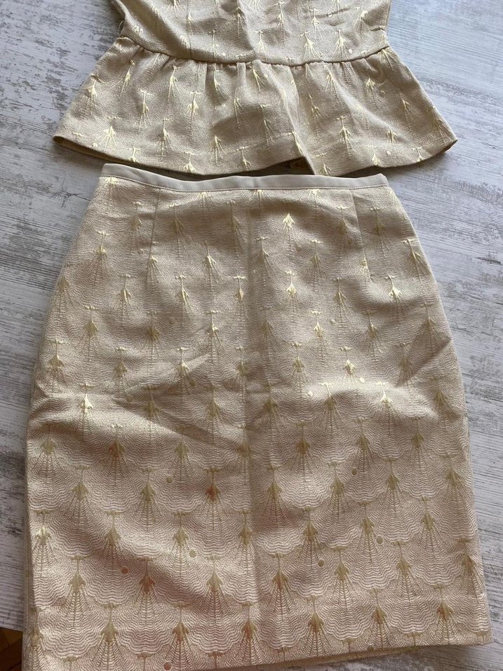 Kısa Bej Dantel İşlemeli Kadın Ofis Elbisesi - Görsel 4