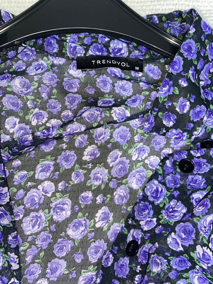 Mor Çiçek Desenli Kadın Gömlek - Görsel 5