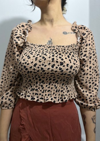 Leopar Desenli Straplez Fırfırlı Bluz - Görsel 3