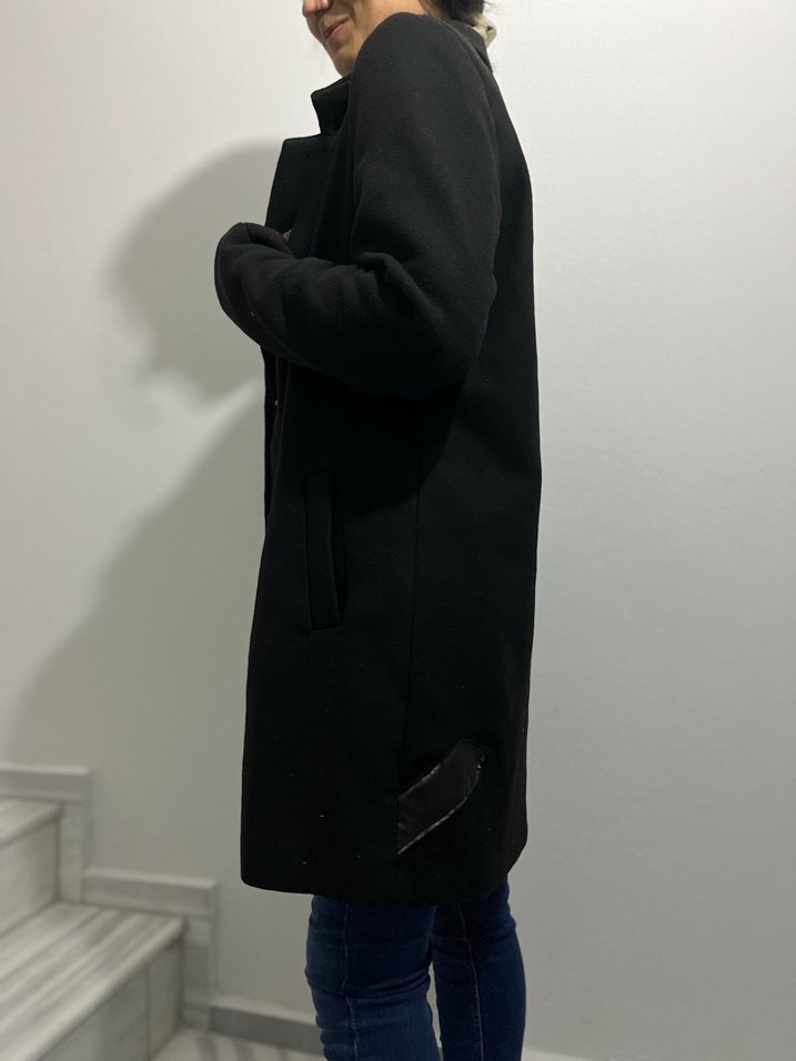 Siyah Uzun Kaban - Görsel 2