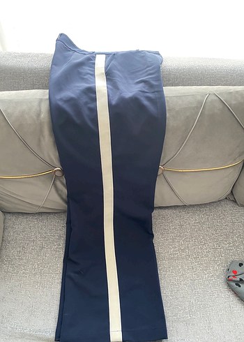 Lacivert Yan Şeritli Kadın Kumaş Pantolon - Görsel 2