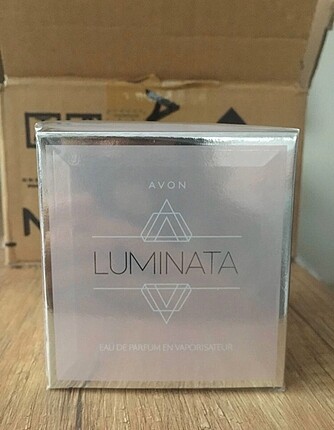 Avon Luminata parfüm