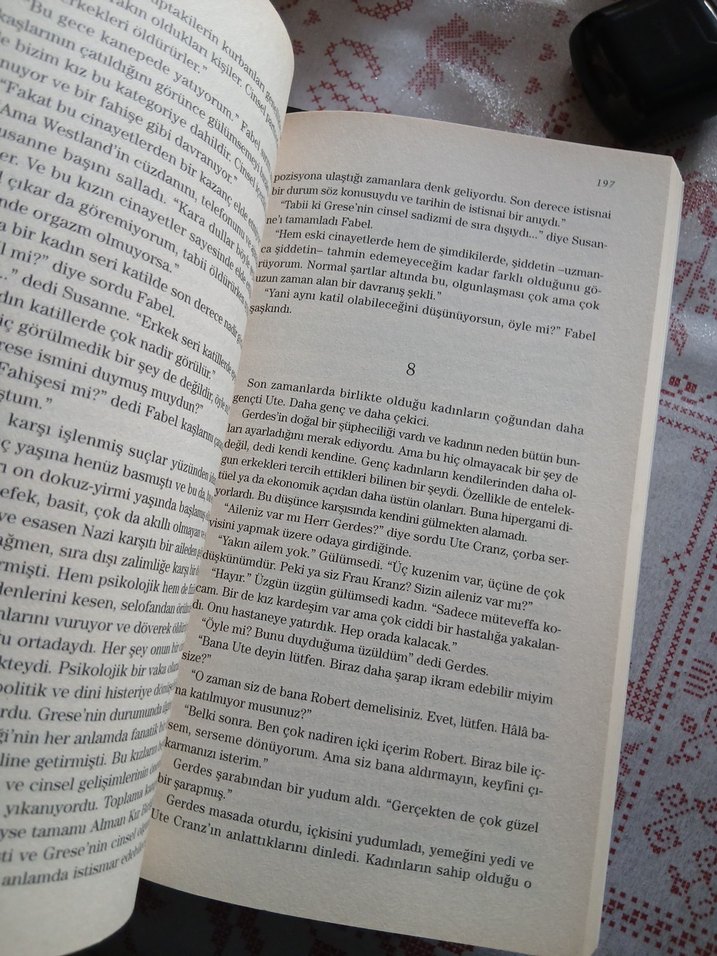 Ölüm Meleğinin Şarkısı - Craig Russell - Görsel 5