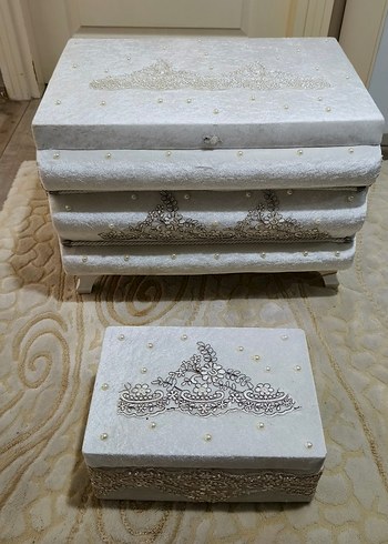 Yeşil Hobi Malzemeleri Raf Düzeni - Görsel 5