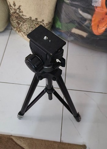 Yeşil Hobi Malzemeleri Raf Düzeni - Görsel 4