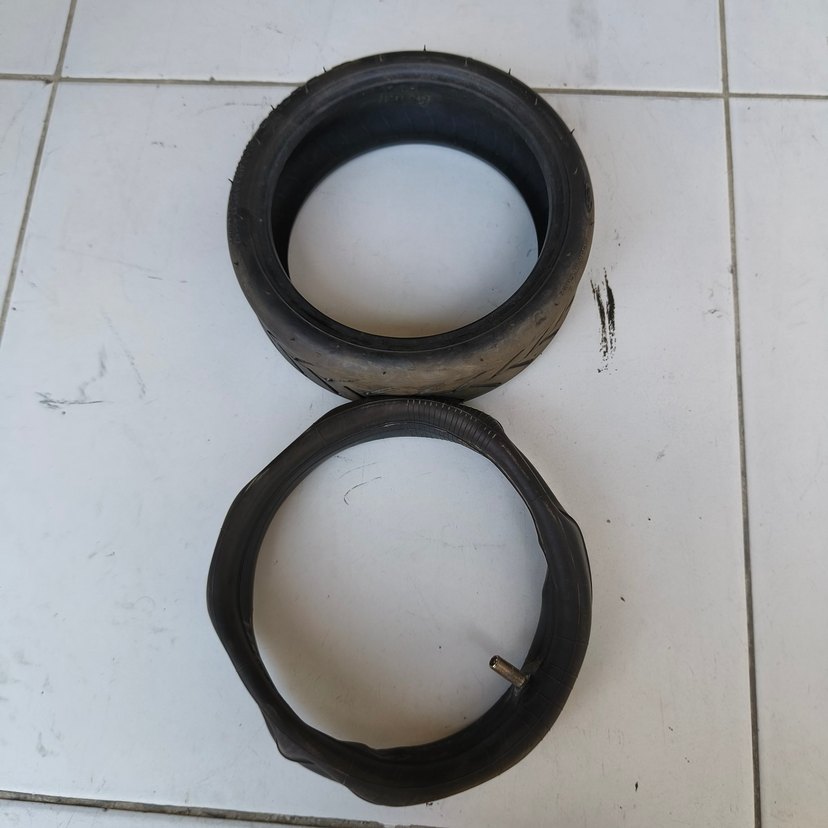 Siyah Lastik Scooter 8-1/2 - Görsel 4