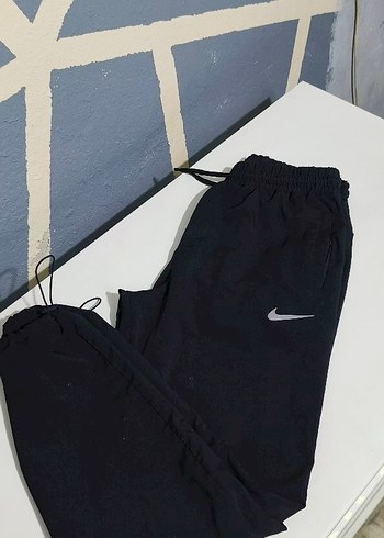 Nike Siyah Erkek Spor Rahat Kesim Eşofman - Görsel 2