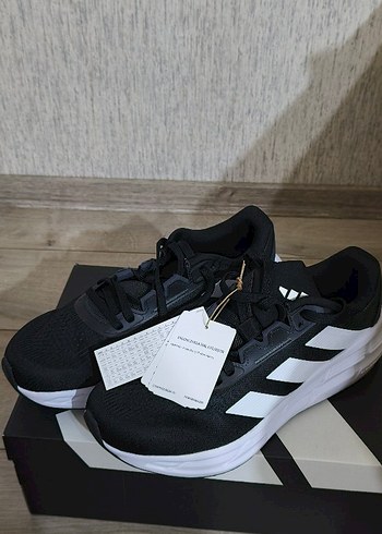 Siyah Beyaz Erkek Koşu Ayakkabısı - Görsel 2