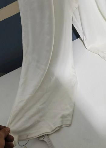 Beyaz Drapeli Uzun Kadın Tulum - Görsel 2