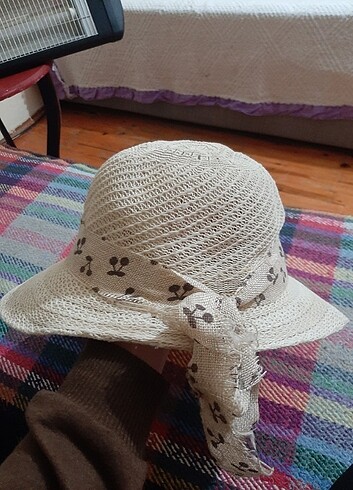 Kadin deniz şapkasi