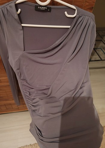 Drapeli Gri V Yakalı Kadın Bluz - Görsel 2