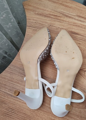 İnci İşlemeli Beyaz ince Topuklu Kadın Abiye Ayakkabı - Görsel 4