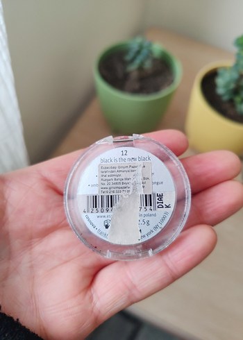 Essence Siyah Göz Farı - Görsel 3