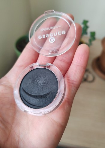 Essence Siyah Göz Farı - Görsel 2