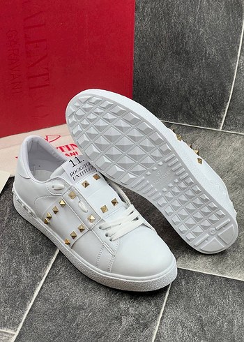 Valentino Beyaz Düz Tabanlı Spor Ayakkabı - Görsel 2