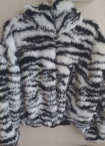 Zebra desenli peluş mont