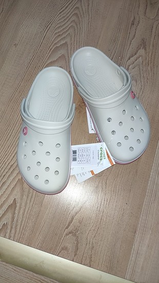 crocslarimi satıyorum!