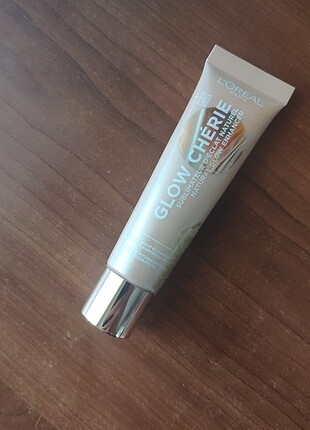 Glow cherie L'Oreal paris