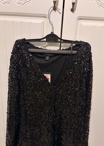 Payet İşlemeli Siyah Elbise - Görsel 2