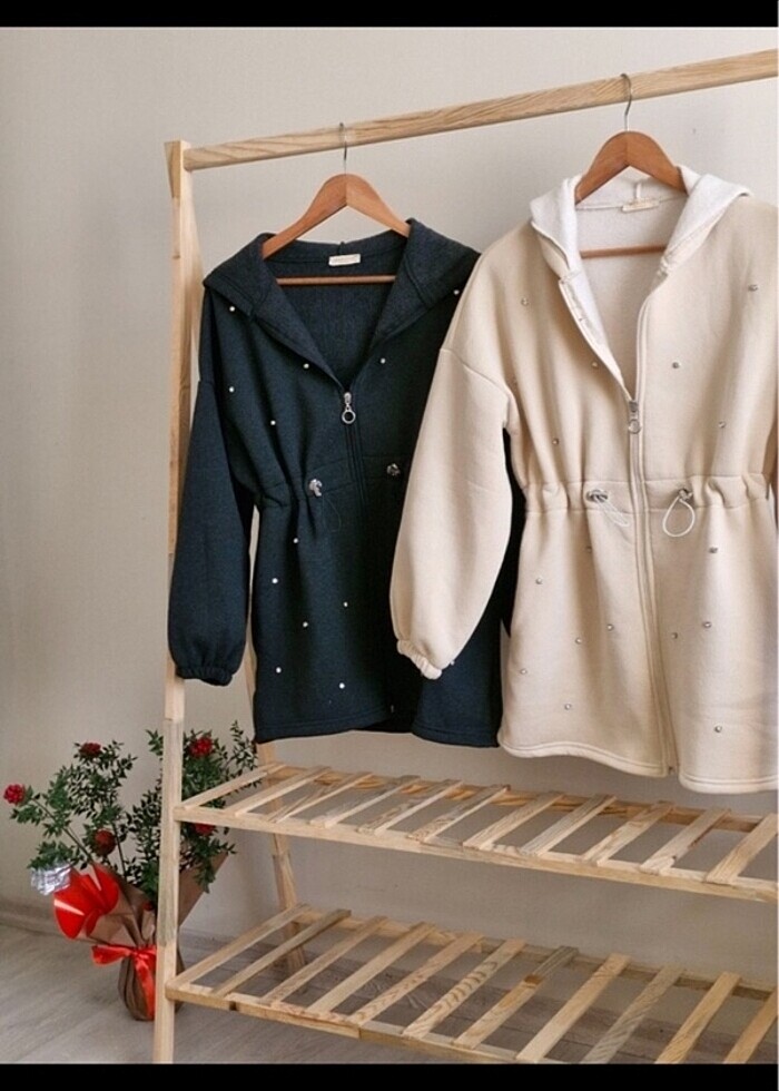 Taş detaylı hırka - Görsel 2