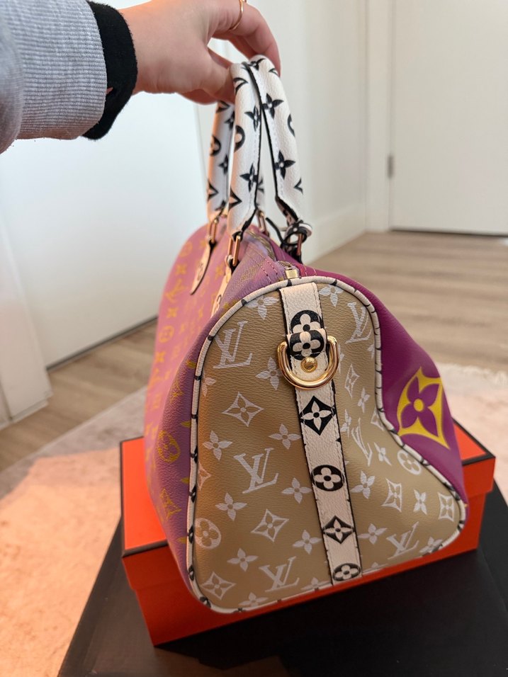 Mor Baskılı Deri Kadın Çanta - Görsel 3