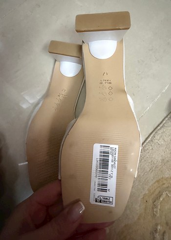 Beyaz Kadın Blok Topuklu Terlik - Görsel 3