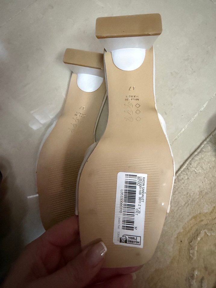 Beyaz Kadın Blok Topuklu Terlik - Görsel 3