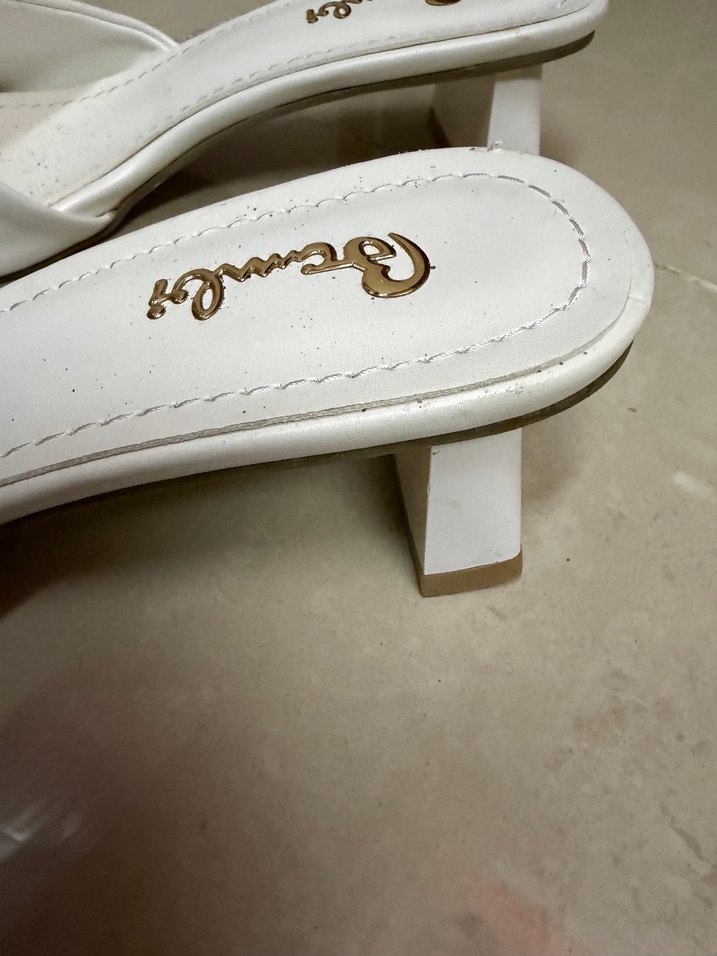 Beyaz Kadın Blok Topuklu Terlik - Görsel 2