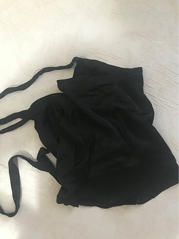 Bershka saten kısa etek